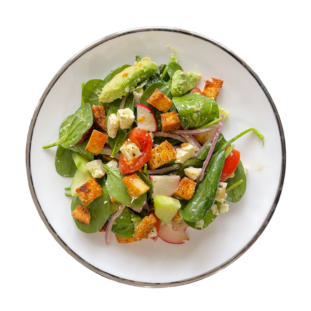 spinach salad with bagel croutons 